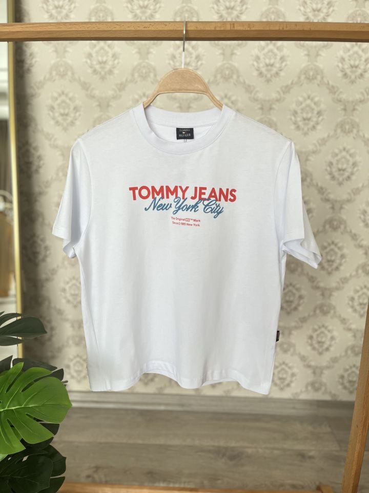 Beyaz Tommy Jeans Tshirt