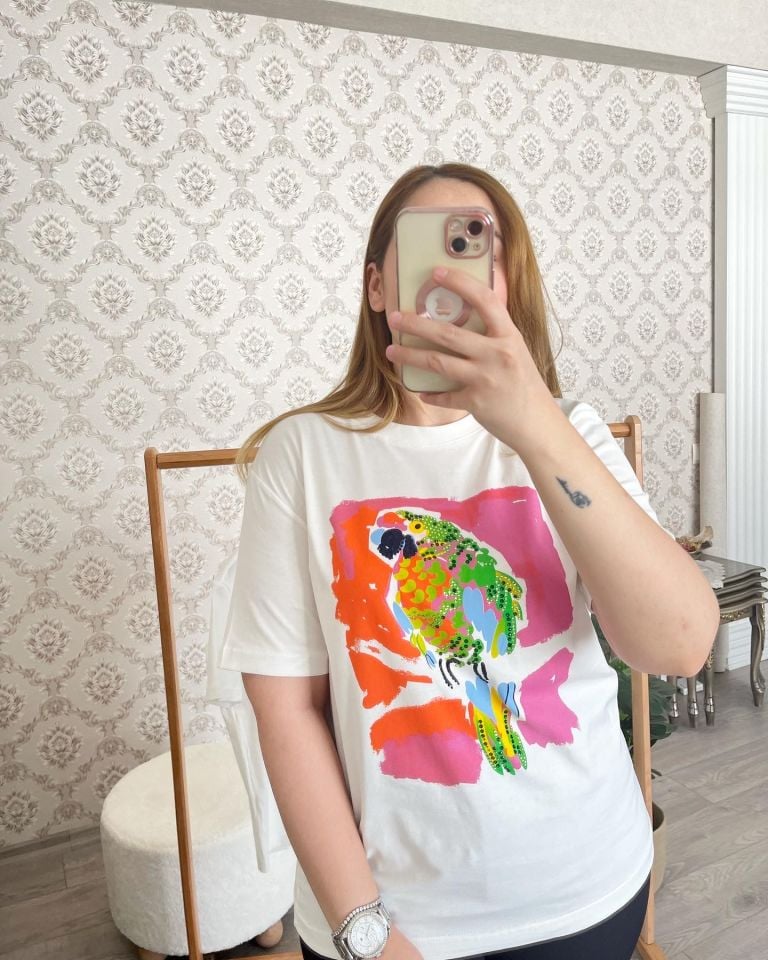 Papağanlı Taşlı Tshirt